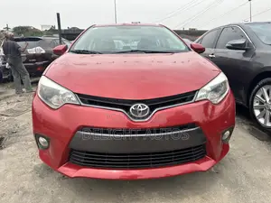 Toyota Corolla LE 4dr Sedan (1.8L 4cyl CVT) 2015 Red