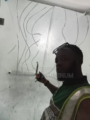 Sawyer Cubicle Glass Installation