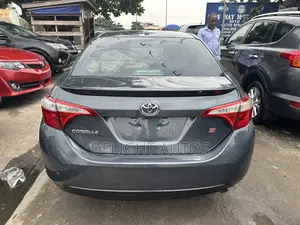 Toyota Corolla S Plus 4dr Sedan (1.8L 4cyl 6M) 2015 Gray