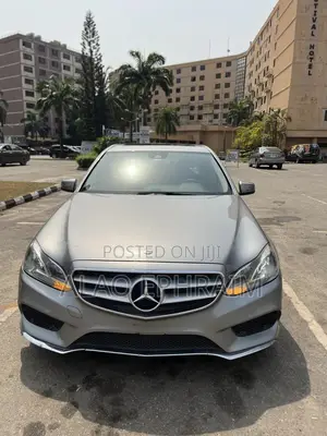 Mercedes-Benz E350 Base 4Matic Sedan AWD (3.5L 6cyl 7A) 2014 Silver