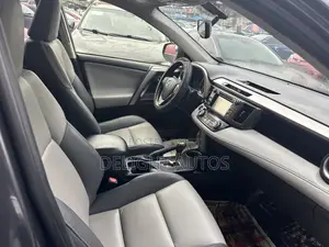 Toyota RAV4 Limited AWD (2.5L 4cyl 6A) 2013 Gray
