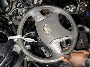 Staring Wheel 2.7 Camry Full Option