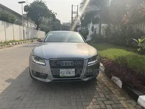 Audi A5 2.0T Quattro Coupe 2012 Gray