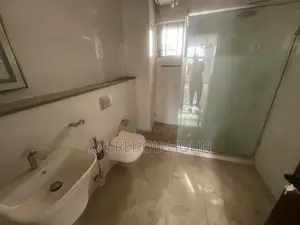 5bdrm Townhouse / Terrace in Utako for rent