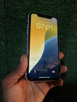 Apple iPhone XR 64 GB White