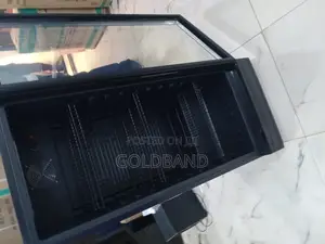Snowsea 270l Glass Front Display Chiller