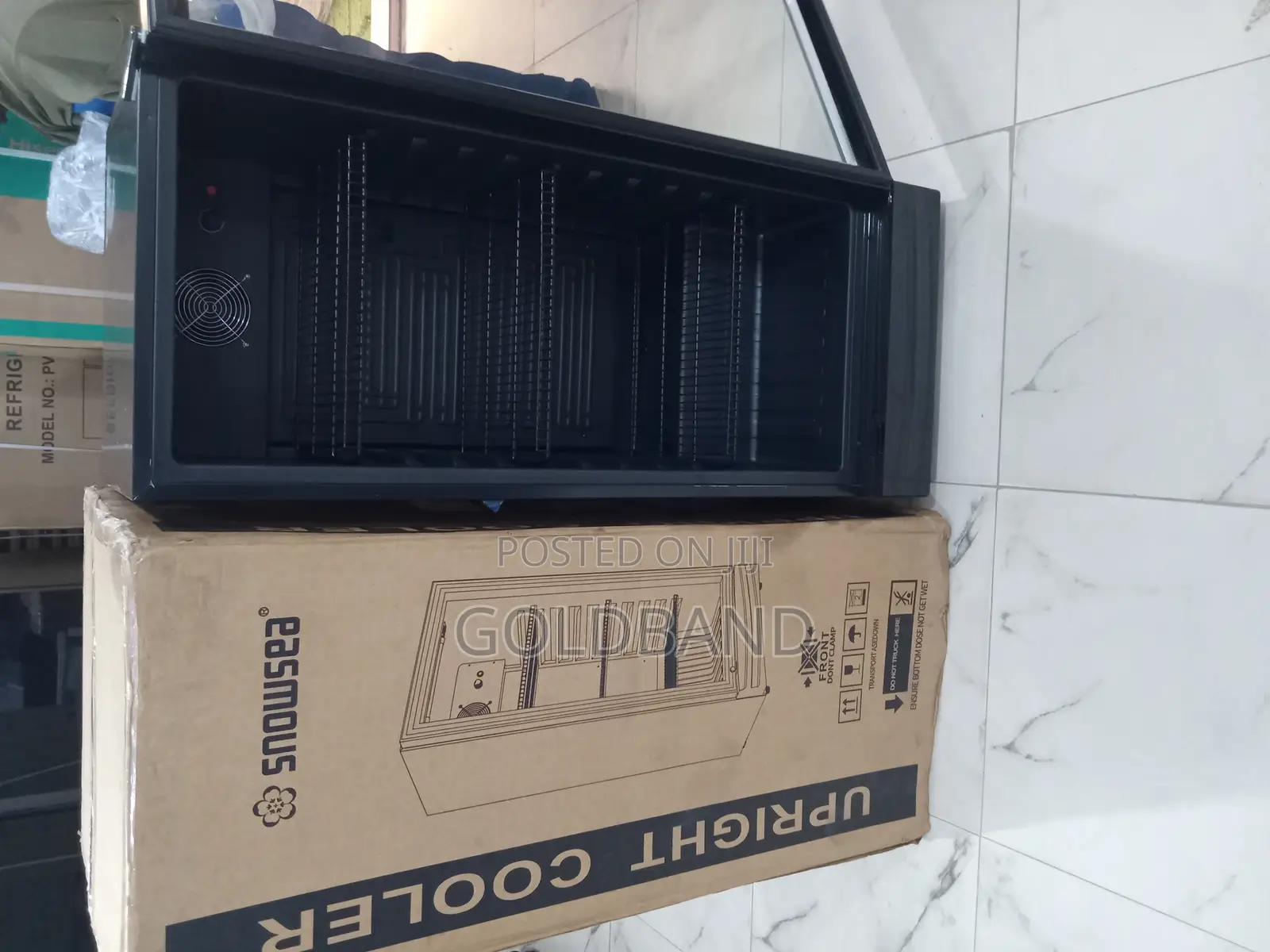 Snowsea 270 Litre Vertical Beverage Chiller
