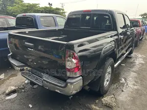 Toyota Tacoma Acces Cab 4x2 PreRunner 2.7L 4-Cyl. 4-Speed Automatic