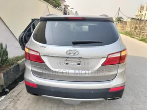 Hyundai Santa Fe Limited w/Saddle Interior 4dr SUV (3.3L 6cyl 6A) 2015