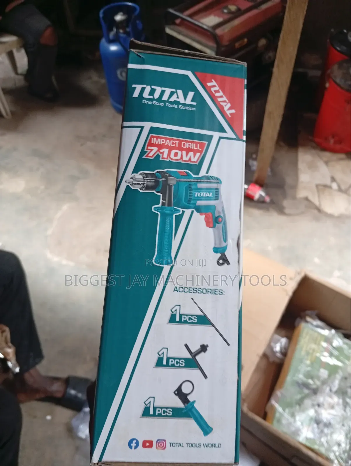 Total Drilling Machine 710w