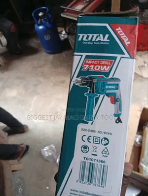 Total Drilling Machine 710w