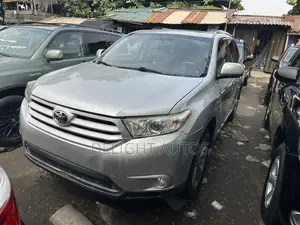 Toyota Highlander Limited 2012 Silver