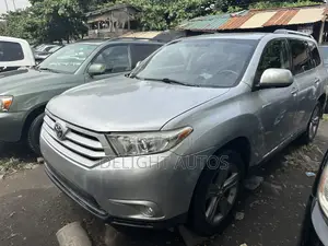 Toyota Highlander Limited 2012 Silver