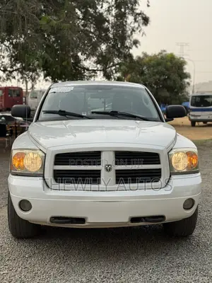 Dodge Dakota Quad Cab 4x4 2006 White