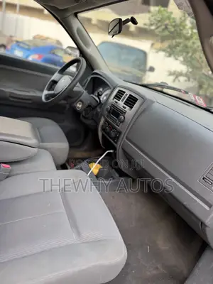 Dodge Dakota Quad Cab 4x4 2006 White