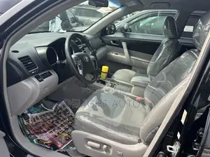 Toyota Highlander Limited 3.5l 4WD 2013 Black