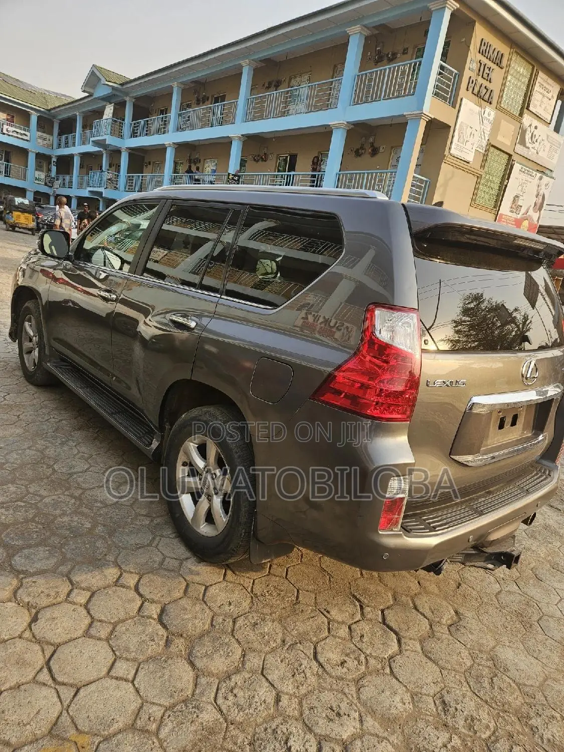 Lexus GX 460 2011 Brown