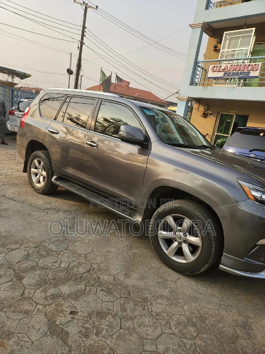 Lexus GX 460 2011 Brown