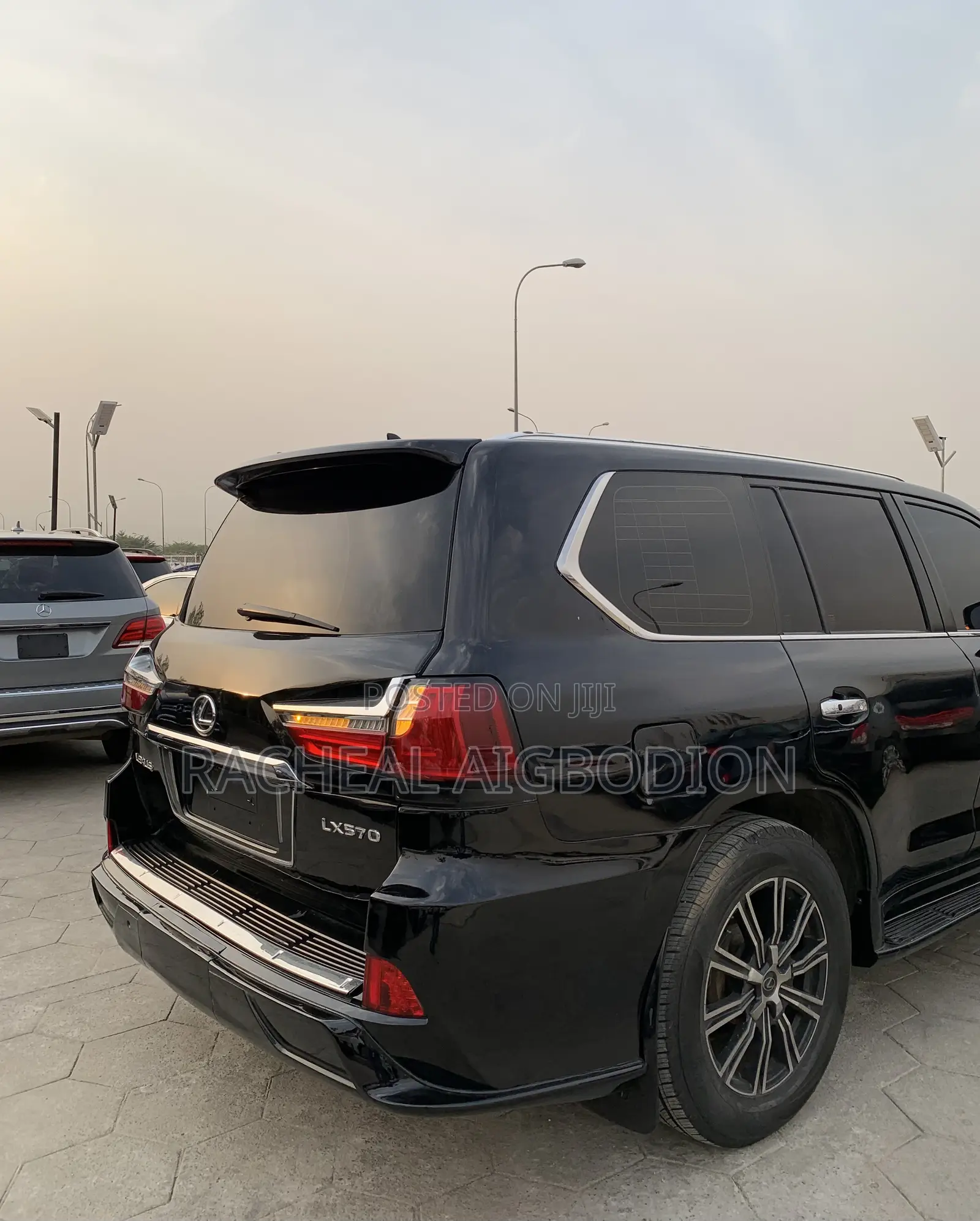 Lexus LX 570 2010 Black