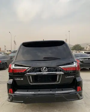 Lexus LX 570 2010 Black
