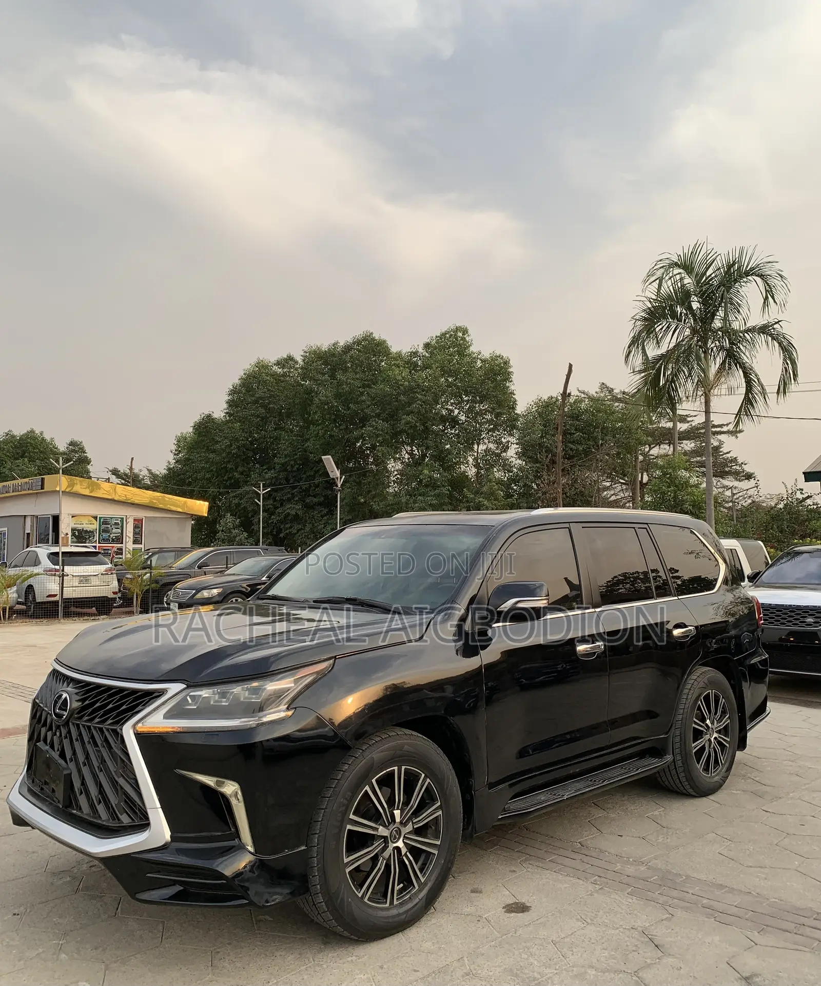 Lexus LX 570 2010 Black