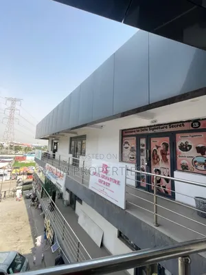 Office/Shop Space on 2nd Floor at Igboefon, Lekki for Rent