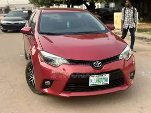 Toyota Corolla 2014 Red