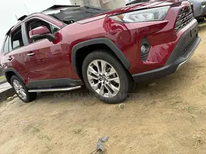 Toyota RAV4 Limited FWD 2020 Red