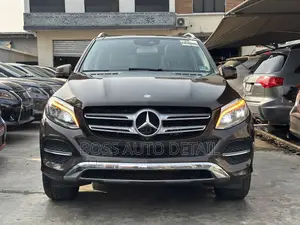 Mercedes-Benz GLE-Class GLE 350 2016 Brown