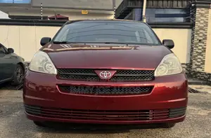 Toyota Sienna 2005 Red