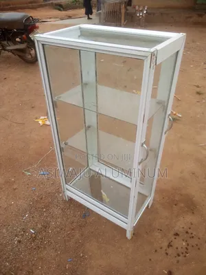 Aluminum Show Glass
