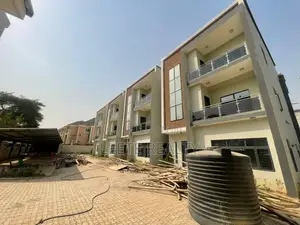 5bdrm Townhouse / Terrace in Utako for rent