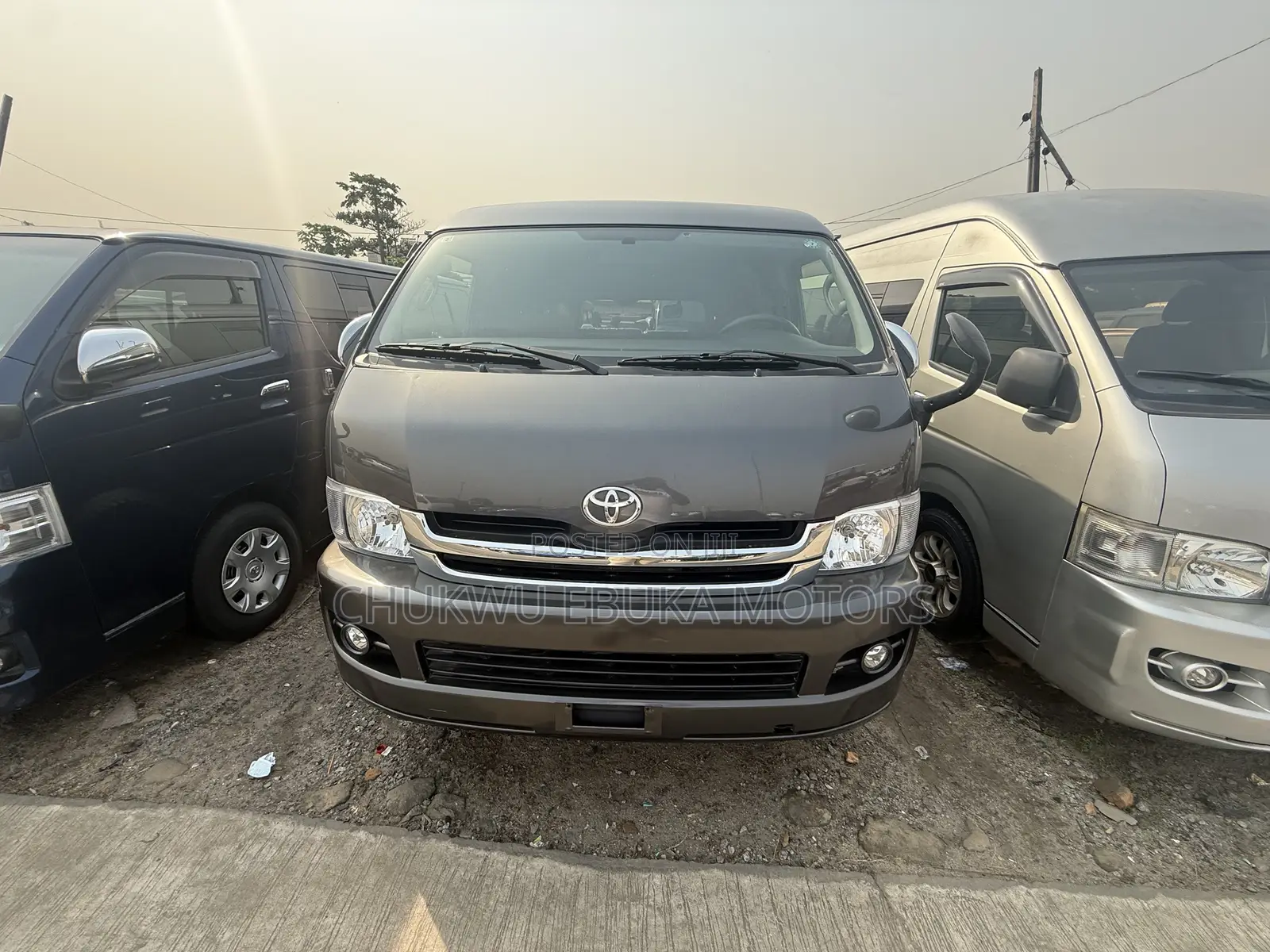 Toyota HiAce 2014 Grey