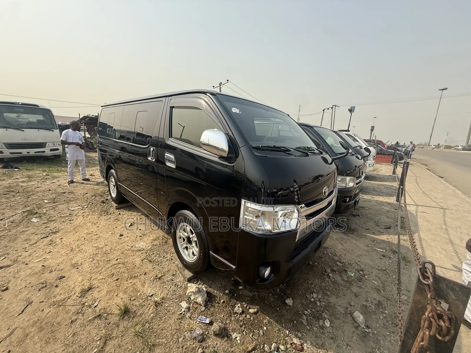 Toyota HiAce 2015 Black