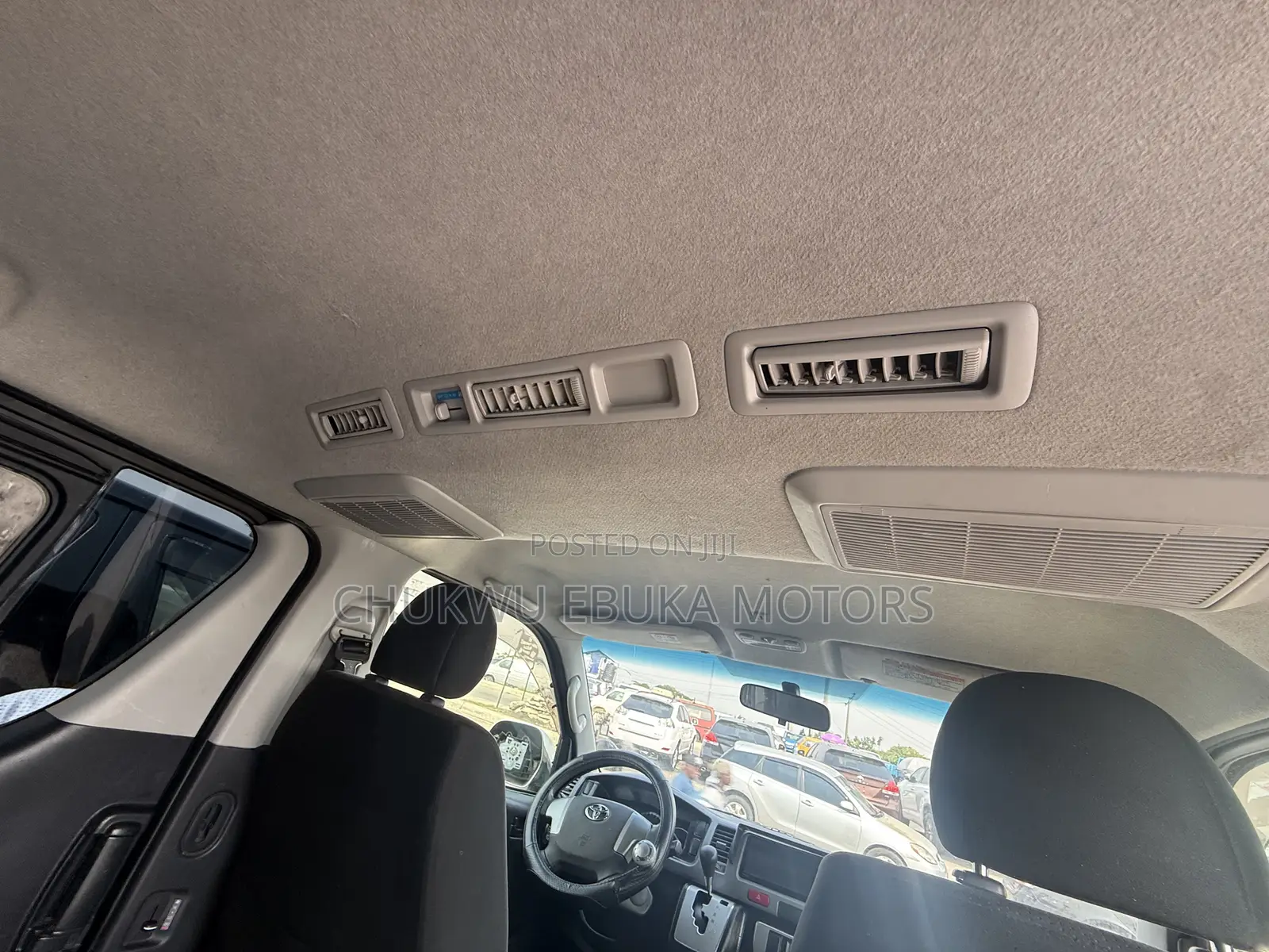 Toyota HiAce 2015 Black