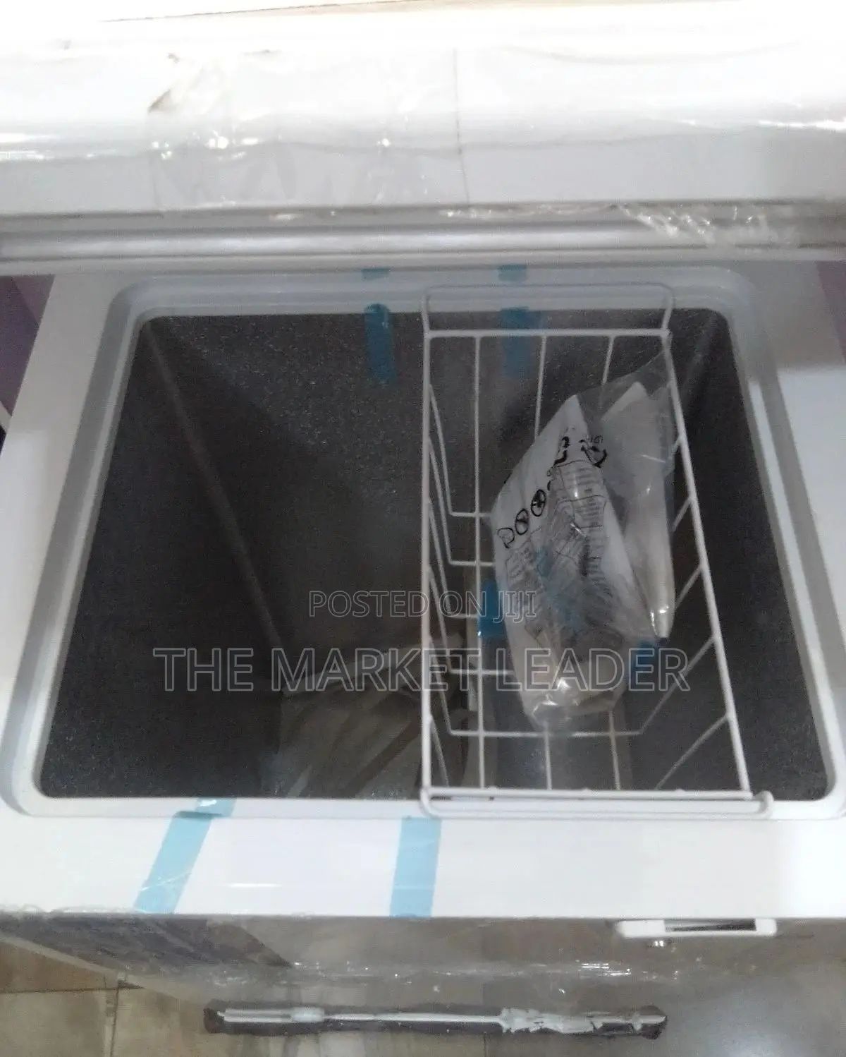 Midea Freezer Hs 112 White