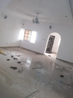 2bdrm Block of Flats in Gwarinpa Estate for rent