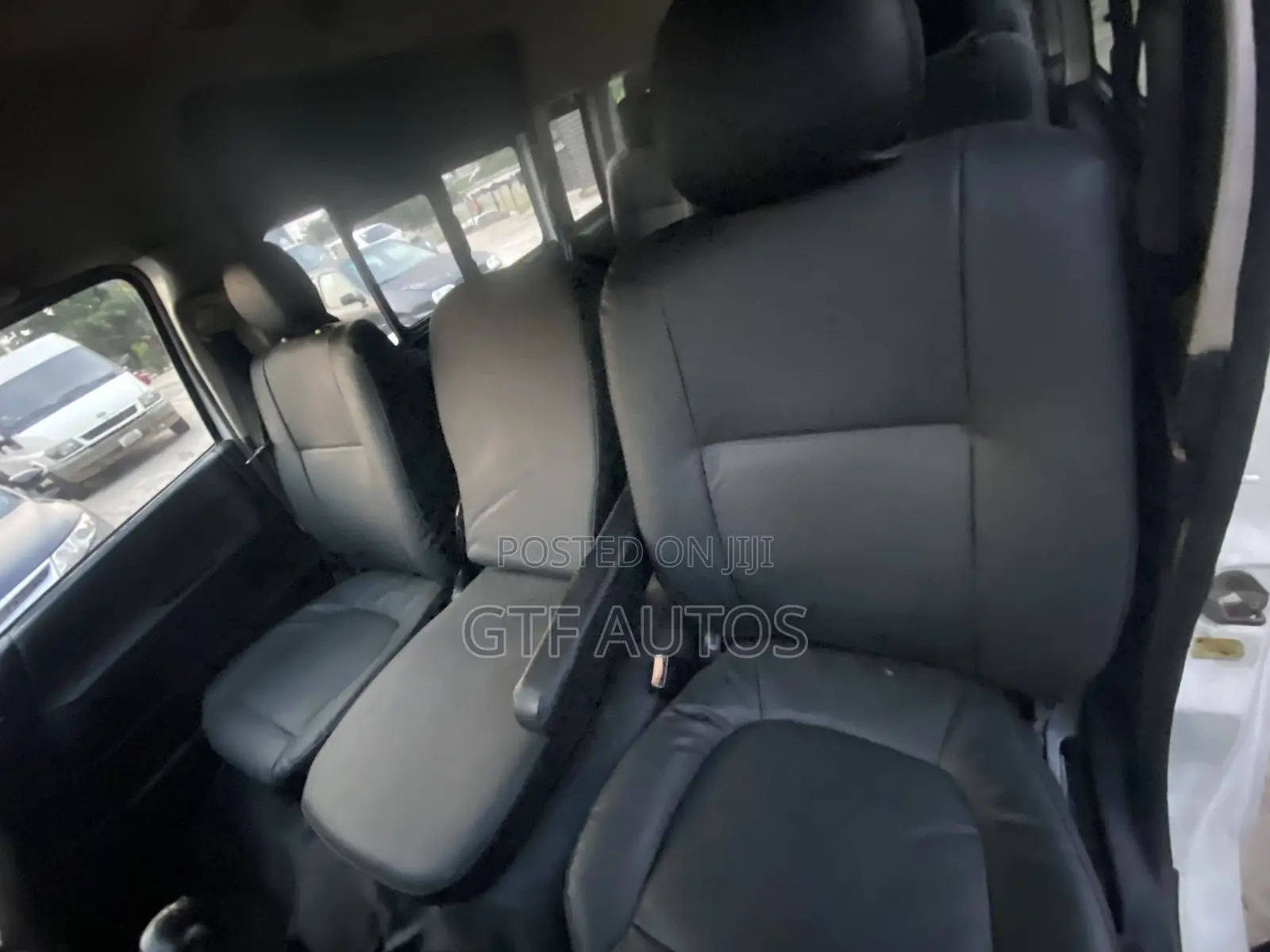 Toyota HiAce 2015 White