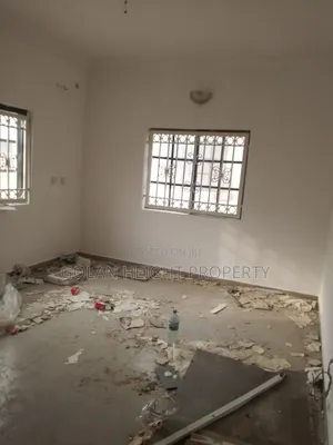 2bdrm Block of Flats in Gwarinpa Estate for rent