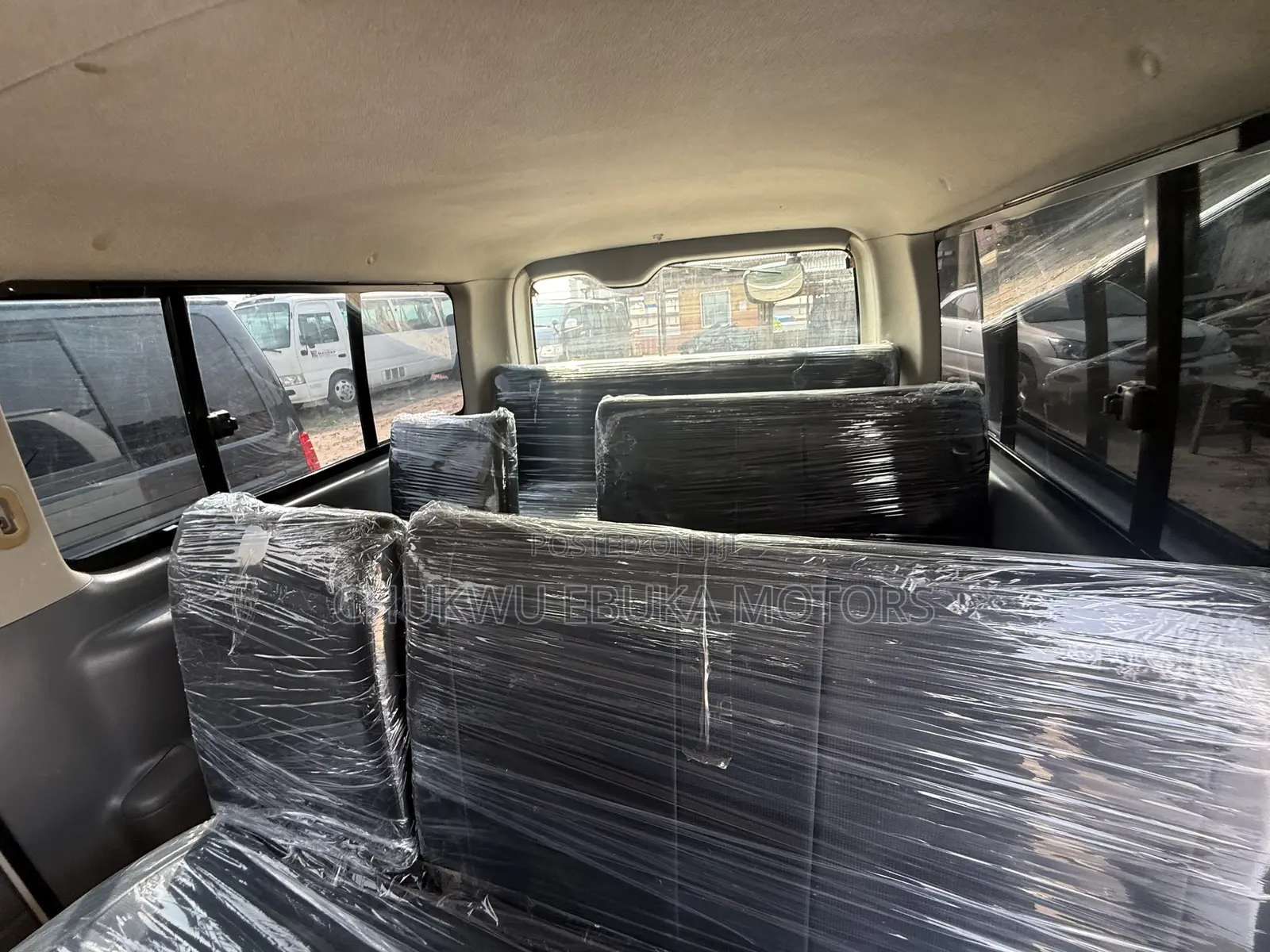 Toyota HiAce 2010 White