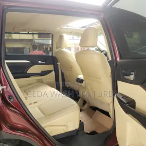 Toyota Highlander 2017 Red
