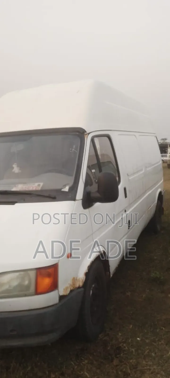 Ford Transit 1989 White