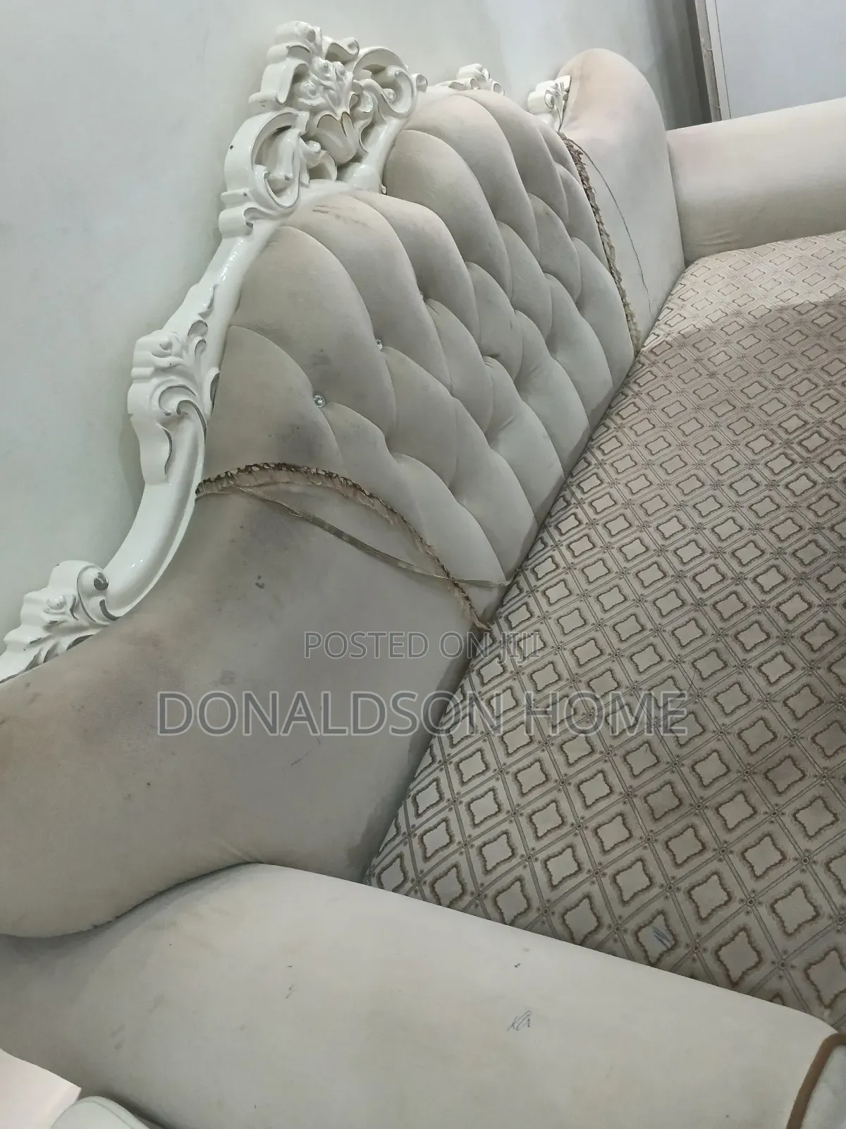 Sofa/Couch Laundry, Deep Cleaning and Disnfectant Services