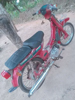 Yamaha Gear 2004 Red