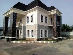 Furnished 5bdrm Duplex in Town, Owerri for sale