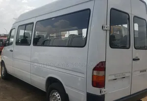 Mercedes-Benz Sprinter 2005 White