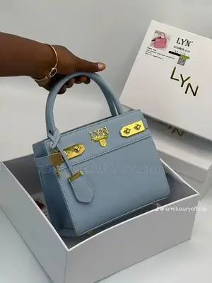 Fully Boxed Lyn Stock Bag With Receipt