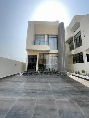 5bdrm Farm House in Lekki Phase 1 for sale