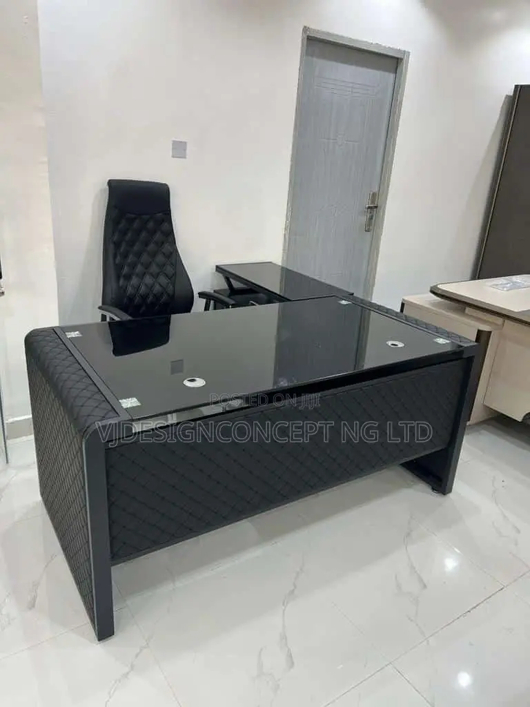 Office Furnitures Table