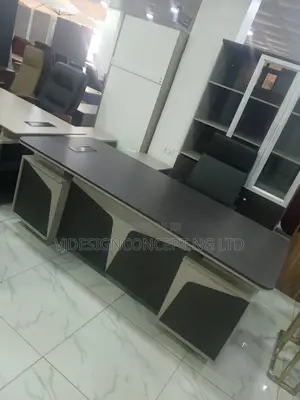 Office Furnitures Table